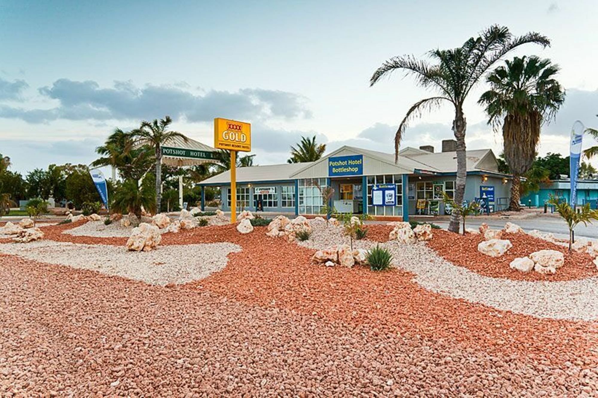 Potshot Hotel Resort เอ็กซ์มัธ ภายนอก รูปภาพ